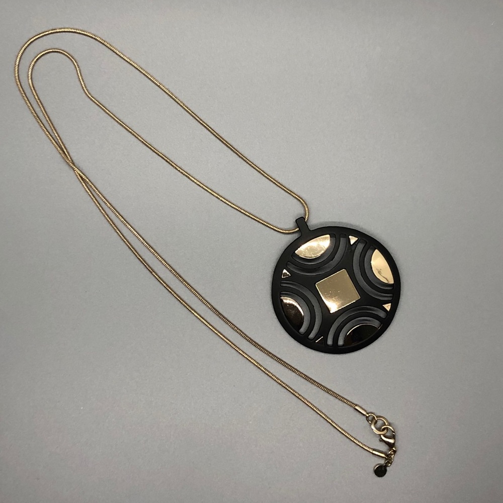 LOFT Necklce